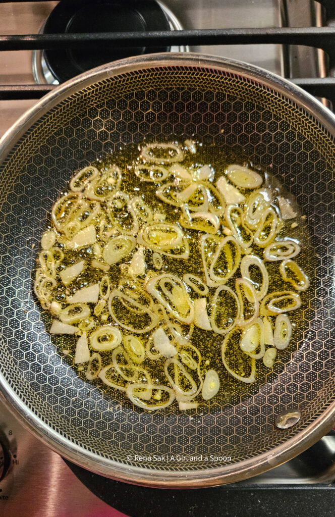 Fried Shallots in Olive Oil